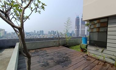 Disewakan Rumah/Town House Cosmo Park di atas Mall Thamrin City