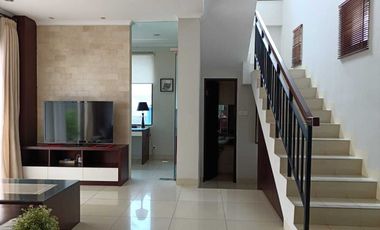Disewakan Rumah/Town House Cosmo Park di atas Mall Thamrin City