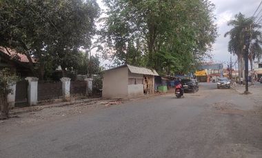 Rumah sangat strategis samping Superindo Kesambi Cirebon