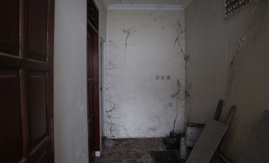 Rumah 3 Kamar Hoek Tangerang Selatan