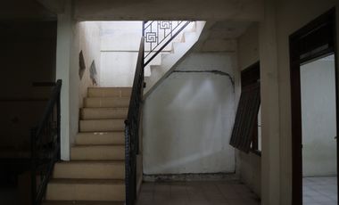 Rumah 3 Kamar Hoek Tangerang Selatan