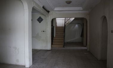Rumah 3 Kamar Hoek Tangerang Selatan