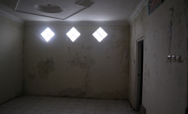 Rumah 3 Kamar Hoek Tangerang Selatan