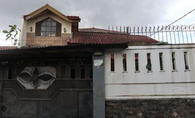 Rumah 3 Kamar Hoek Tangerang Selatan