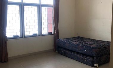 125 - Disewakan Rumah SHM Raya Kenjeran LT 900 LB 200 Lokasi Strategis