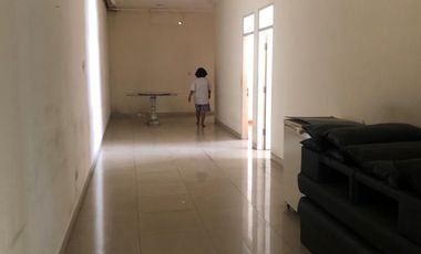 125 - Disewakan Rumah SHM Raya Kenjeran LT 900 LB 200 Lokasi Strategis