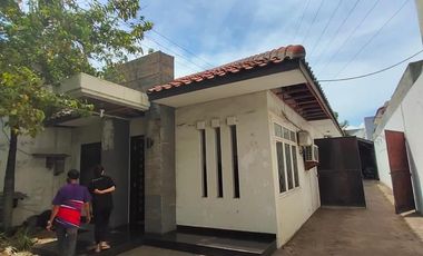 125 - Disewakan Rumah SHM Raya Kenjeran LT 900 LB 200 Lokasi Strategis