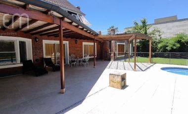 Casa en VENTA en El Ombu