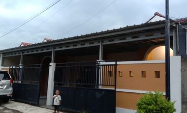 Disewakan Rumah Rapi di perumahan keandra Kalijaga kota Cirebon