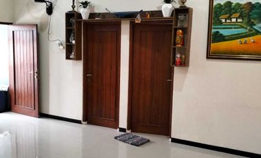 Dijual rumah 2 lantai di Gumpang Kertosuro