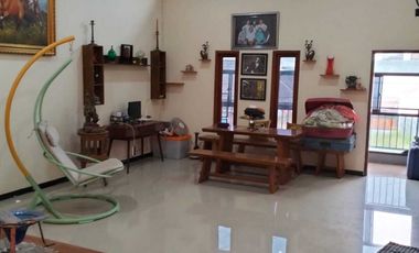 Dijual rumah 2 lantai di Gumpang Kertosuro