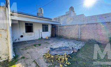 Casa en  2 entre 126 y 127