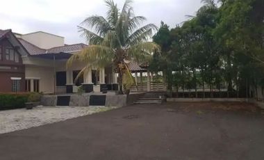 Dijual Rumah Megah ada SwimmingPool pinggir jalan nasional, 2.050, SHM