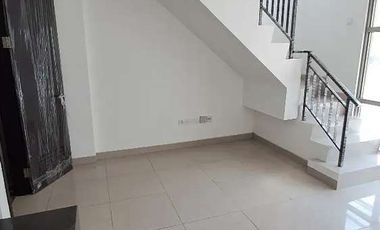 Disewakan Rumah Termurah PIK2 hanya 38juta/tahun