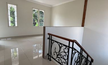 Disewakan Rumah Cluster Oakwood Elysium Residence Lippo Cikarang