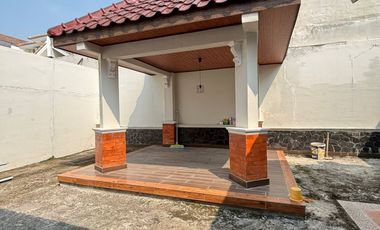 Disewakan Rumah Cluster Oakwood Elysium Residence Lippo Cikarang