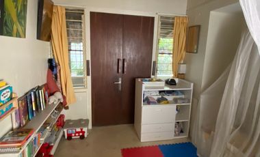 Dijual Cepat Rumah dengan lokasi Strategis di Cilandak Barat