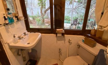 Dijual Cepat Rumah dengan lokasi Strategis di Cilandak Barat