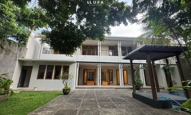 disewakan rumah mewah asri lokasi strategis pejaten area