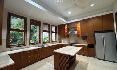 disewakan rumah mewah asri lokasi strategis pejaten area