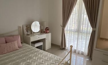 RUMAH CANTIK FULLFURNISH LOKASI BATAKAN VILAGE