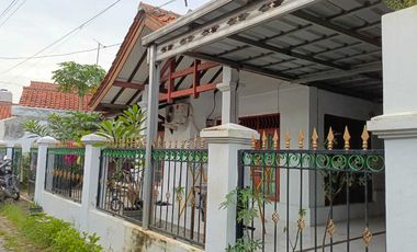 Rumah Kesambi Melati Suci