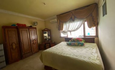 Dijual rumah di jalan Boulevar Kemang Pratama 2 Bekasi, dekat tol, sekolah, tempat ibadah, bank, supermarket, bisa untuk usaha juga