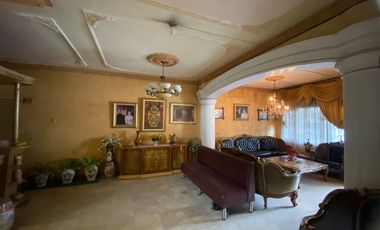 Dijual rumah di jalan Boulevar Kemang Pratama 2 Bekasi, dekat tol, sekolah, tempat ibadah, bank, supermarket, bisa untuk usaha juga