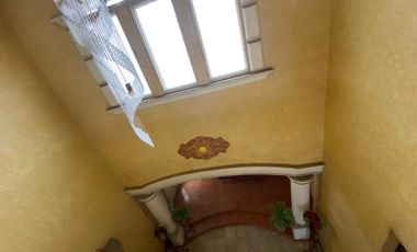 Dijual rumah di jalan Boulevar Kemang Pratama 2 Bekasi, dekat tol, sekolah, tempat ibadah, bank, supermarket, bisa untuk usaha juga