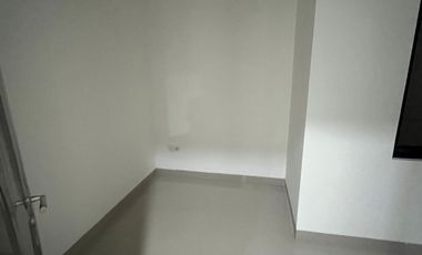 Disewakan Rumah uk. 4.5x12.5m2 Kosongan Milenial City PIK 2 Extension