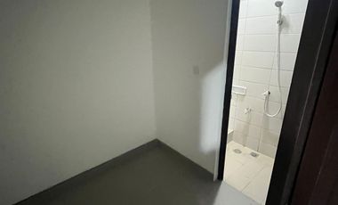 Disewakan Rumah uk. 4.5x12.5m2 Kosongan Milenial City PIK 2 Extension