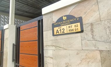 SALE PERUMAHAN 2 LANTAI HARGA 1 LANTAI GRATIS AJB PUSAT KOTA PURWOREJO