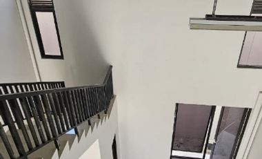 Dijual gudang bizzpark pik2 cocok untuk usaha