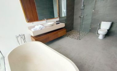 PROMO VILLA MODERN TOP INTERIOR & FURNISHED DEKAT PANTAI BATU BOLONG