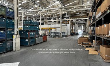 Nave Industrial en Venta y Renta en Casa Bella