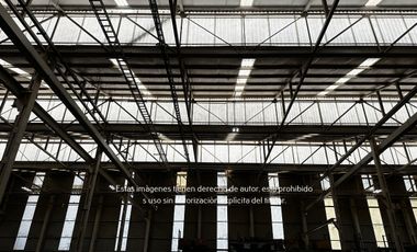 Nave Industrial en Venta y Renta en Casa Bella