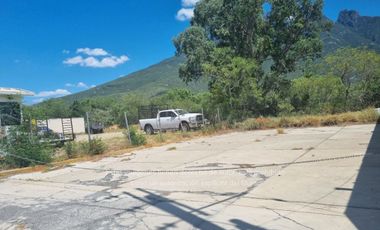 Local y Terreno Comercial en Venta en Colonia Rincón de La Primavera