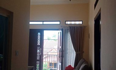 Disewakan Rumah 2 Lt Siap Huni di Perumahan Prima Harapan Regency