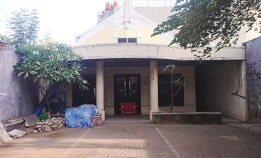 DISEWAKAN RUMAH JL HAJI BAU MAKASSAR