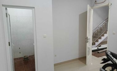 Dijual Rumah Baru Minimalis 2 1/2 Lantai Di Duri Kosambi Jakarta Barat