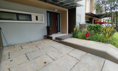 Rumah 2 Lantai Strategis di Royal Tajur Kota Bogor