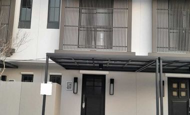 Rumah disewakan di Gunung Anyar, Surabaya