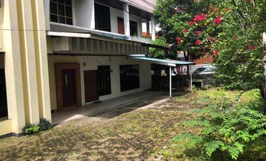 dijual rumah jalan A yani