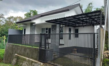Dijual Rumah 3 Kamar Tidur dengan Luas 50m2 di tengah Kota Salatiga