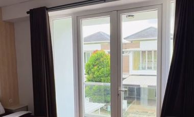 Cluster Townhouse besar 5 kamar tidur fasilitas kolam renang dll