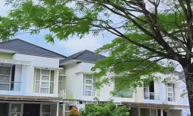 Cluster Townhouse besar 5 kamar tidur fasilitas kolam renang dll