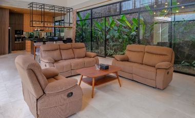 Nego, Sisa satu unit Luxury villa view laut di Sanur, full furnish