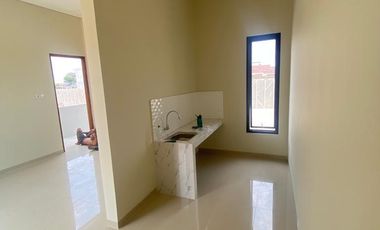 [3 UNIT TERAKHIR] RUMAH DI COLOMADU DEKAT RUMAH PAK JOKOWI