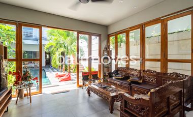 Dijual Guest House Cantik Enam Kamar Tidur Di Tepi Pantai Sanur