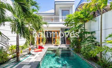 Dijual Guest House Cantik Enam Kamar Tidur Di Tepi Pantai Sanur